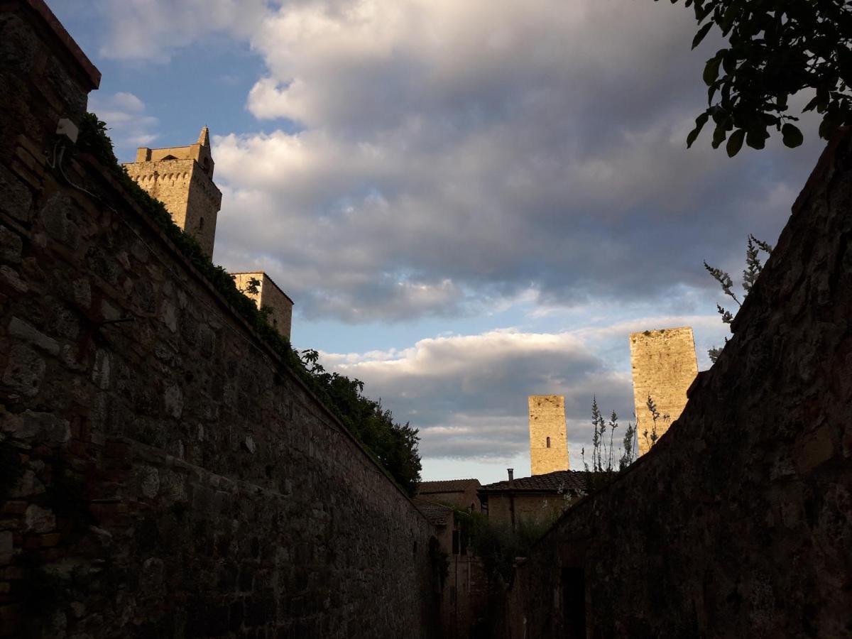 Casa Del Medioevo Apartamento San Gimignano Exterior foto